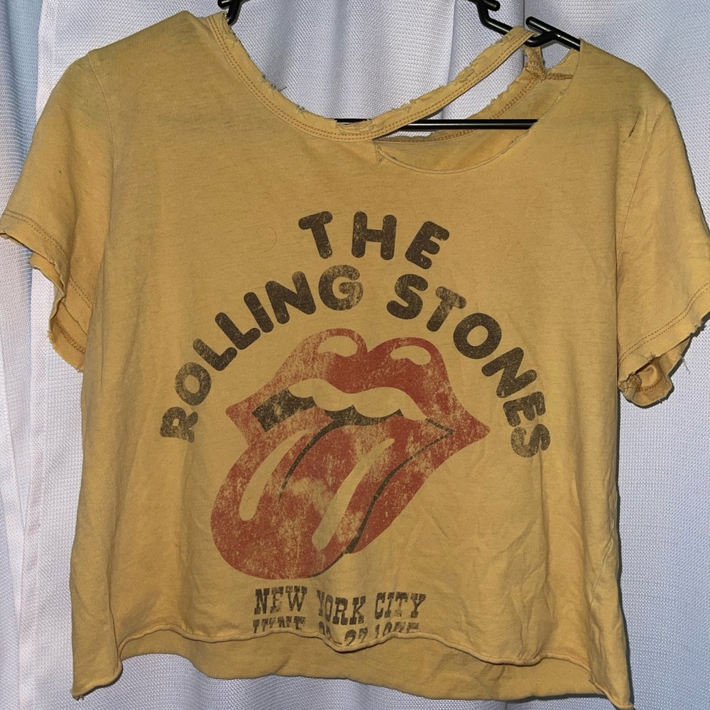 Distressed Rolling Stones cropped tee